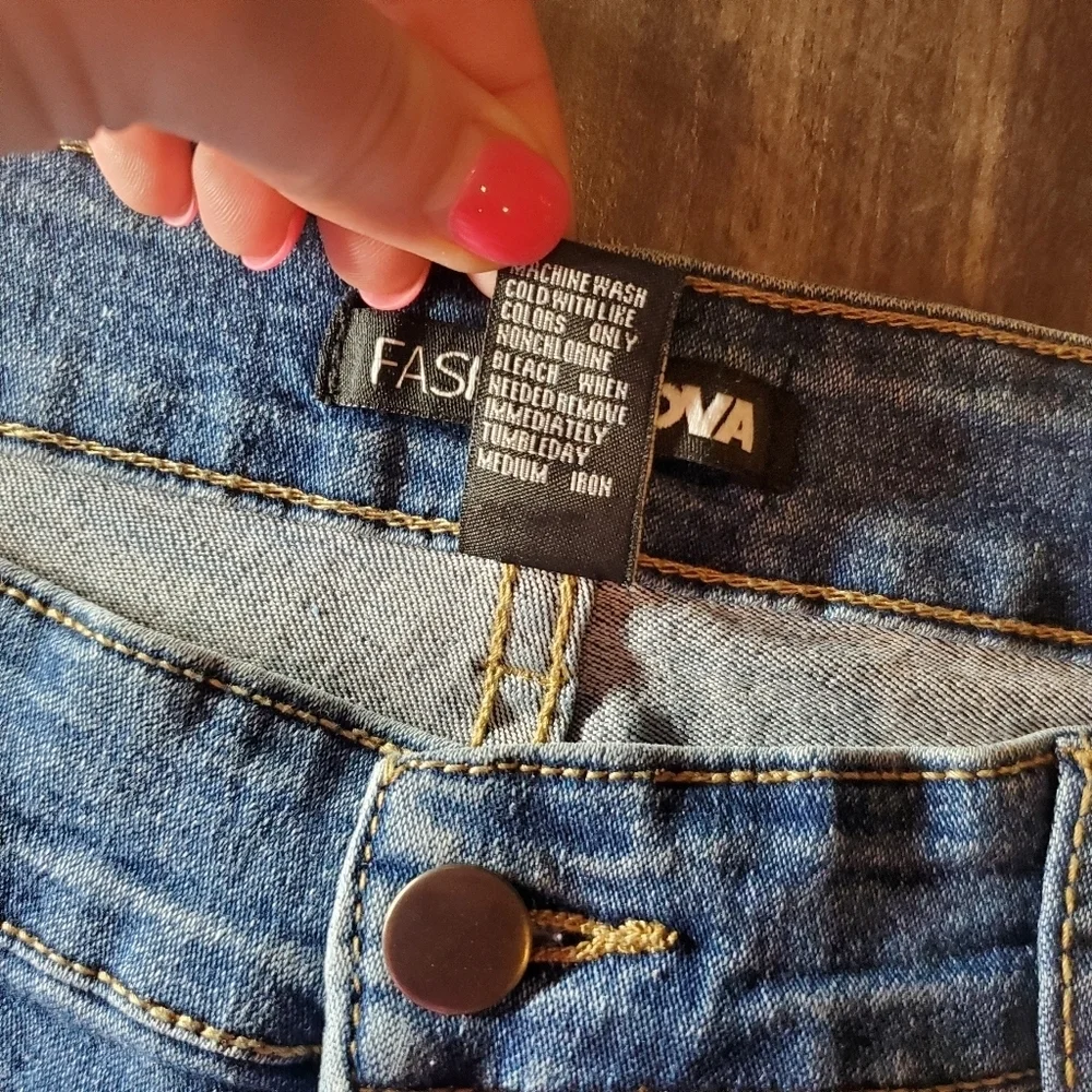 Fashion Nova Stretchy Blue Skinny Jeans Size 15/16 NWOT